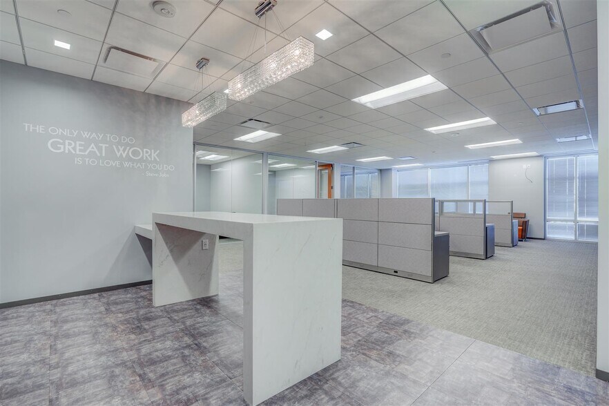 More Photos Of 19219 Katy Fwy, Houston Office For Lease