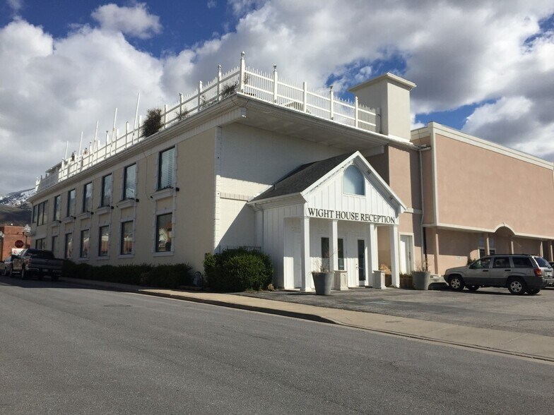 More Photos Of , Bountiful General Retail For Sale