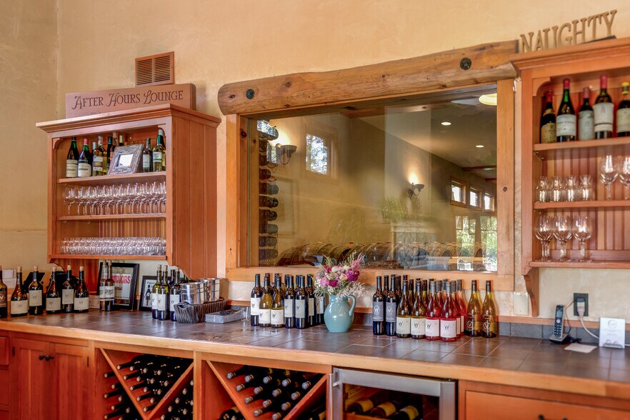 More Photos Of 818 Slagle Creek Rd, Grants Pass Winery Vineyard For Sale