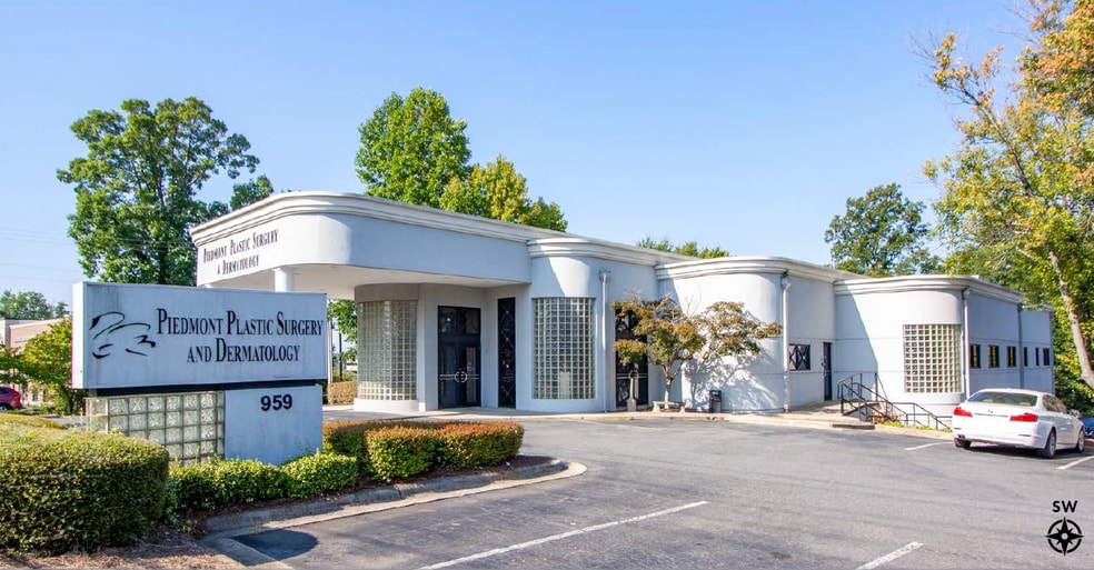 More Photos Of 959 Cox Rd, Gastonia Medical For Lease