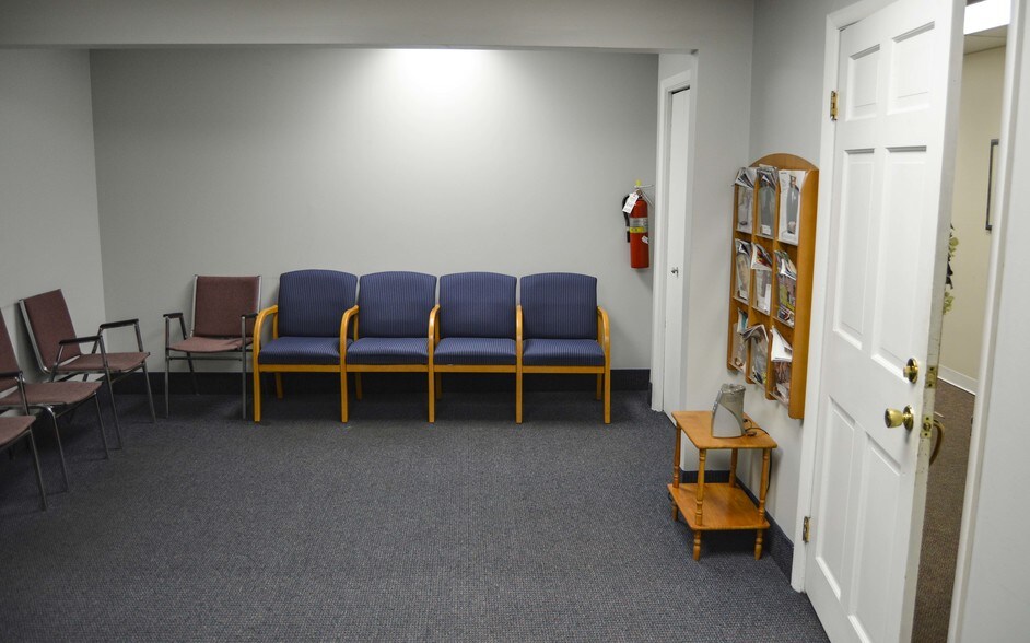 More Photos Of 9600 Main St, Clarence Medical For Sale