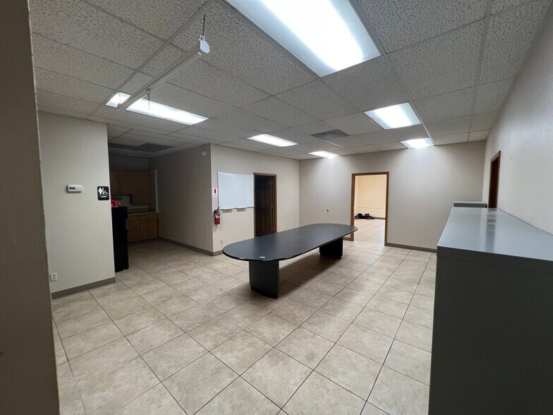 More Photos Of 1190 Explorer St, Duncanville Light Manufacturing For Sale