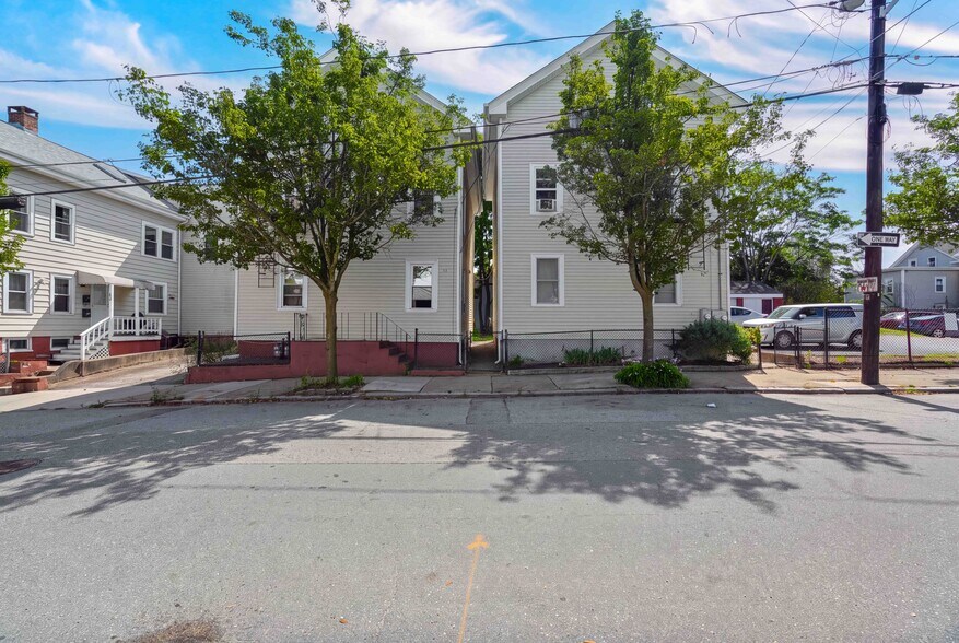 More Photos Of 49 Trenton St, Providence Apartments For Sale