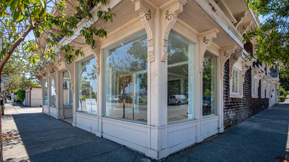 More Photos Of 1411-1417 Bridgeway Blvd, Sausalito Storefront For Lease