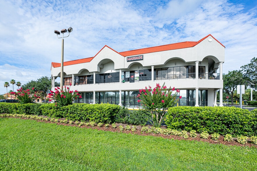 Primary Photo Of 2956-2960 Vineland Rd, Kissimmee Storefront Retail Office For Lease