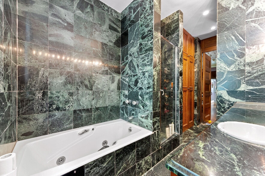More Photos Of 311 W 78th St, New York Apartments For Sale