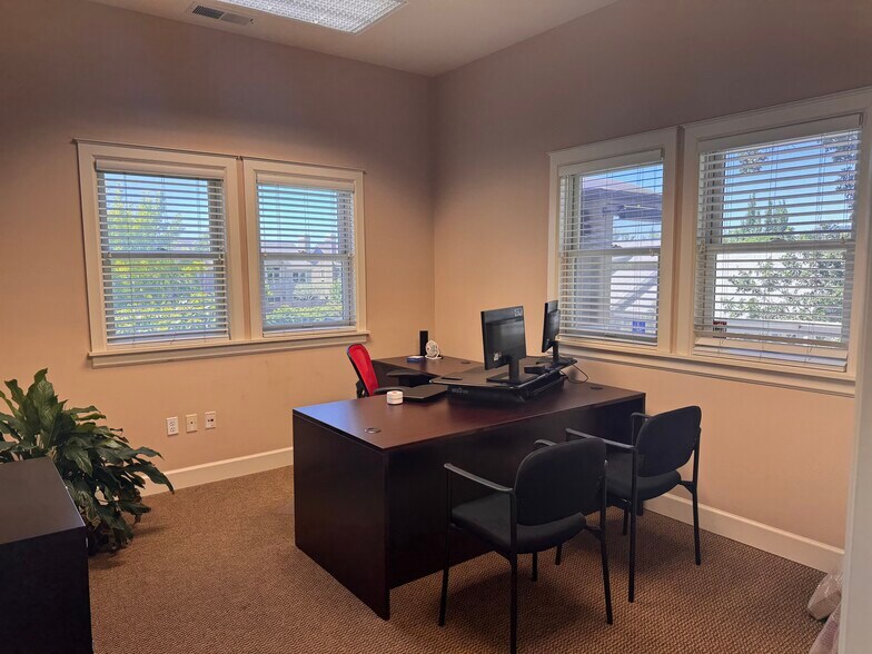 More Photos Of 561 C, Sonoma Loft Creative Space For Lease