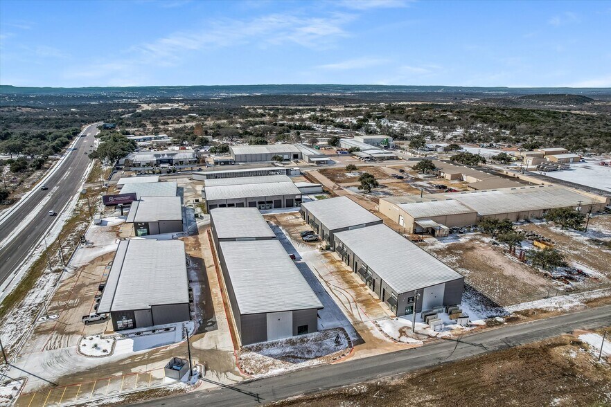 More Photos Of 397 Northridge Rd, Marble Falls Unknown For Lease