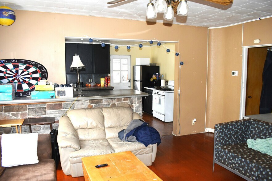 More Photos Of 51 Seminary Ave, Binghamton Apartments For Sale