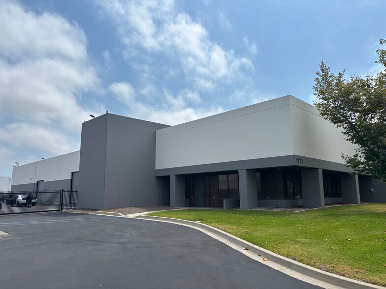 Primary Photo Of 1923 Alton Pky, Irvine Manufacturing For Lease