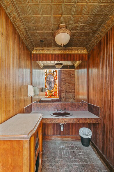 More Photos Of 100 S Grand St, Monroe Restaurant For Sale