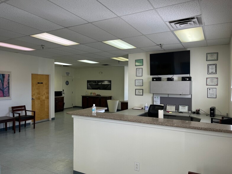 More Photos Of 9615 Broadway Blvd SW, Albuquerque Warehouse For Sale