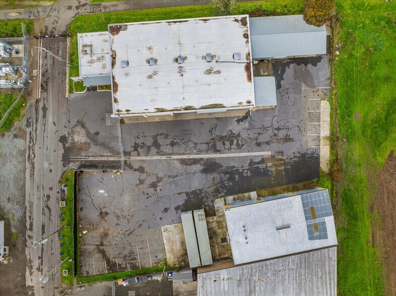 More Photos Of 1599 Hampton Way, Santa Rosa Office For Sale