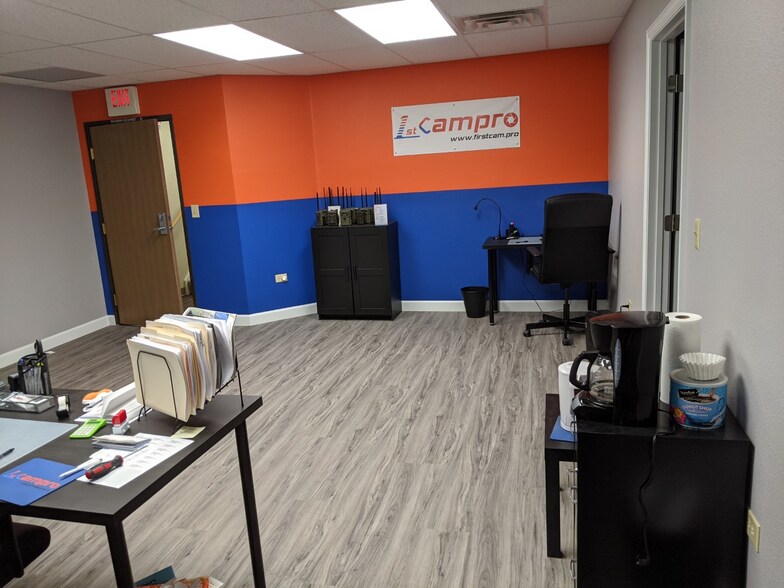 More Photos Of 11027 S Pikes Peak Dr, Parker Office For Lease