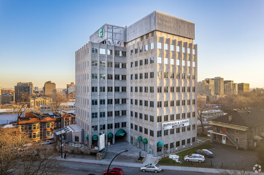 Primary Photo Of 3550 Ch De La Côte-Des-Neiges, Montréal Office For Lease