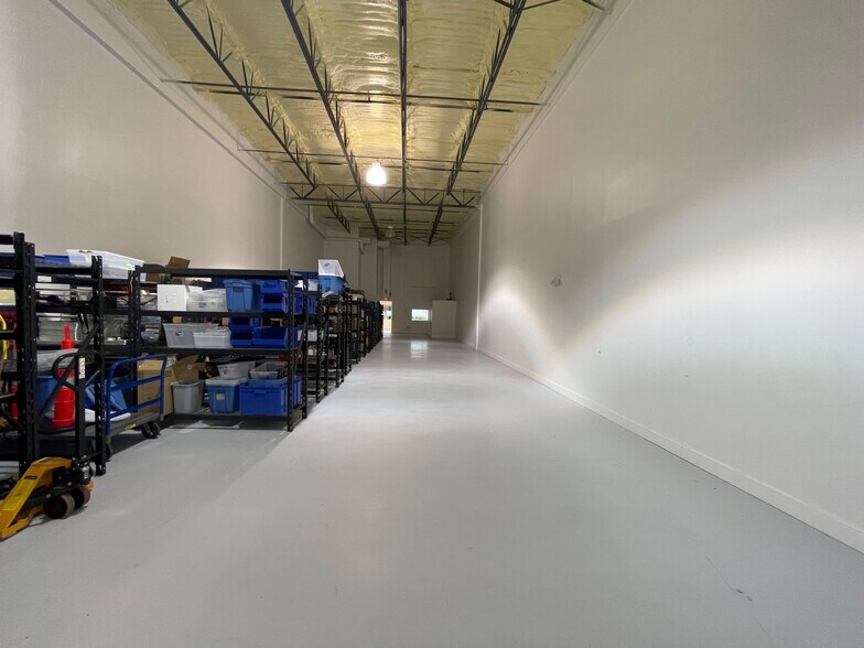 More Photos Of 6457 Hazeltine National Dr, Orlando Warehouse For Sale