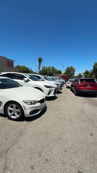 Primary Photo Of 450 W Grant Line Rd, Tracy Auto Dealership For Lease