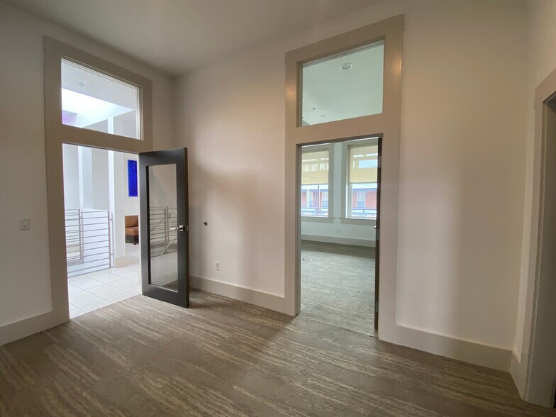 More Photos Of 1726 E 7th Ave, Tampa Loft Creative Space For Lease