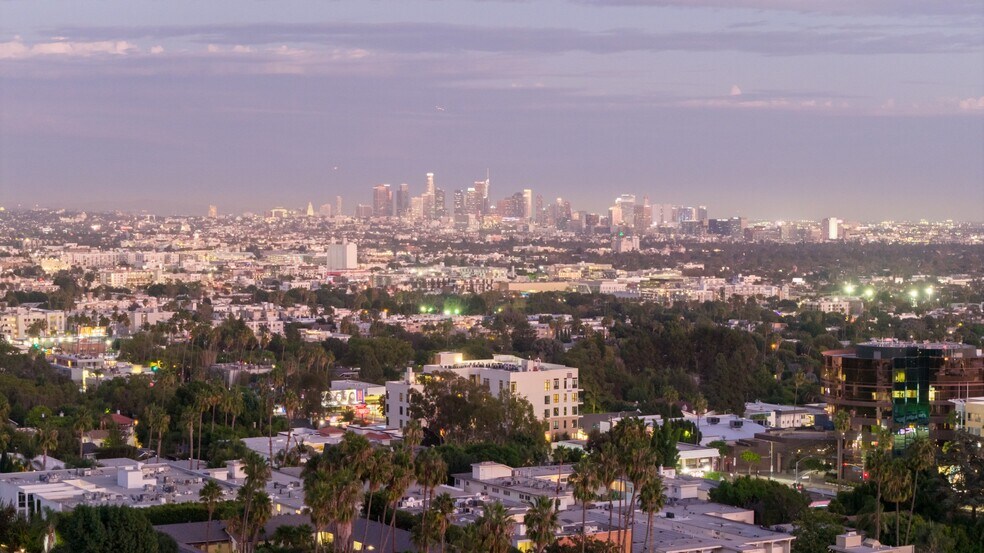 More Photos Of 1511 N Fairfax Ave, Los Angeles Apartments For Lease