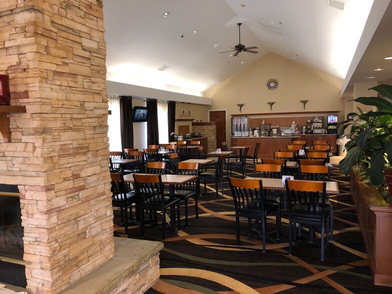 More Photos Of 601 Dingens St, Cheektowaga Hotel For Sale