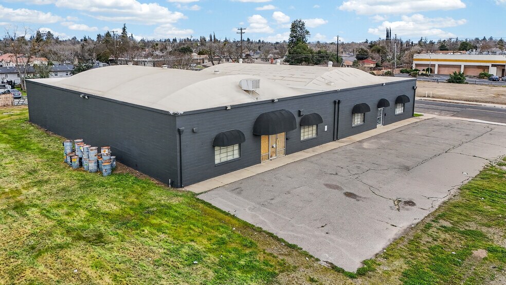 More Photos Of 1505-1507 W 18th St, Merced Warehouse For Lease