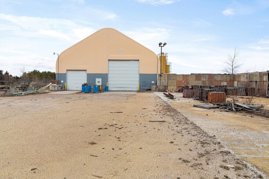 More Photos Of 380 N Middle Rd, Belgium Land For Sale