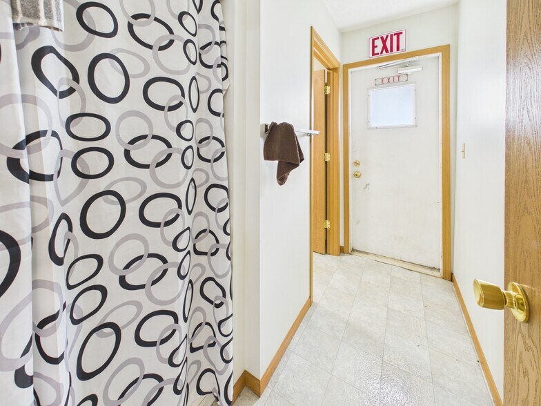 More Photos Of 414 Martin St, Greenville Office For Sale
