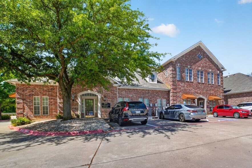 More Photos Of 2321 Ira E Woods Ave, Grapevine Medical For Lease
