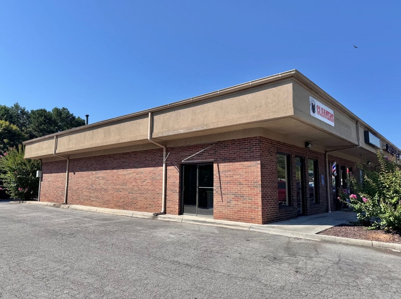 Primary Photo Of 2550 Limestone Pky, Gainesville Freestanding For Lease