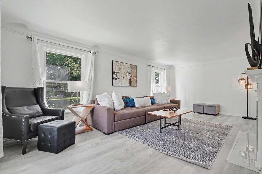 More Photos Of 9248 Woodworth Rd, North Lima Apartments For Sale