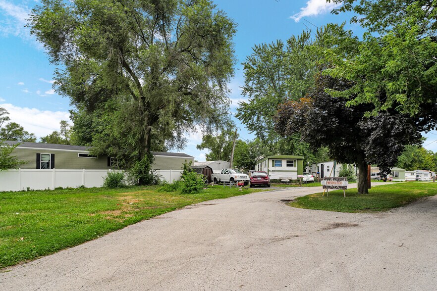 More Photos Of 1945 S Schuyler Ave, Kankakee Manufactured Housing Mobile Home Park For Sale
