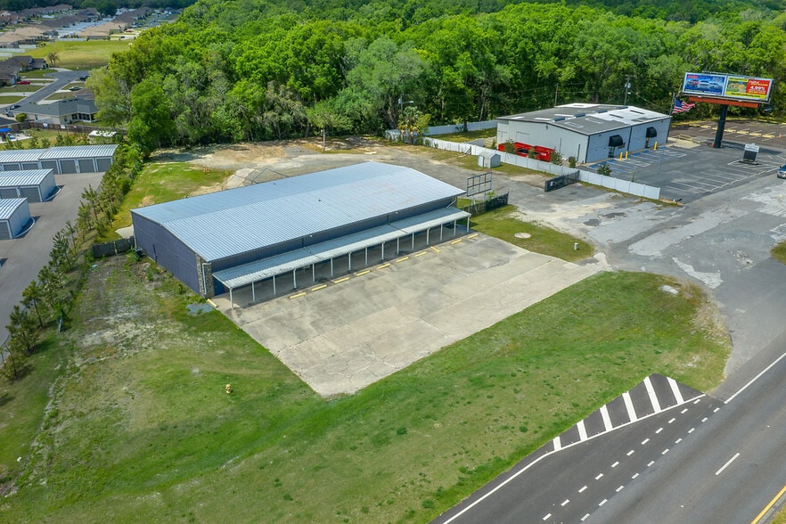 More Photos Of 9732 SE US Highway 441, Belleview Warehouse For Lease