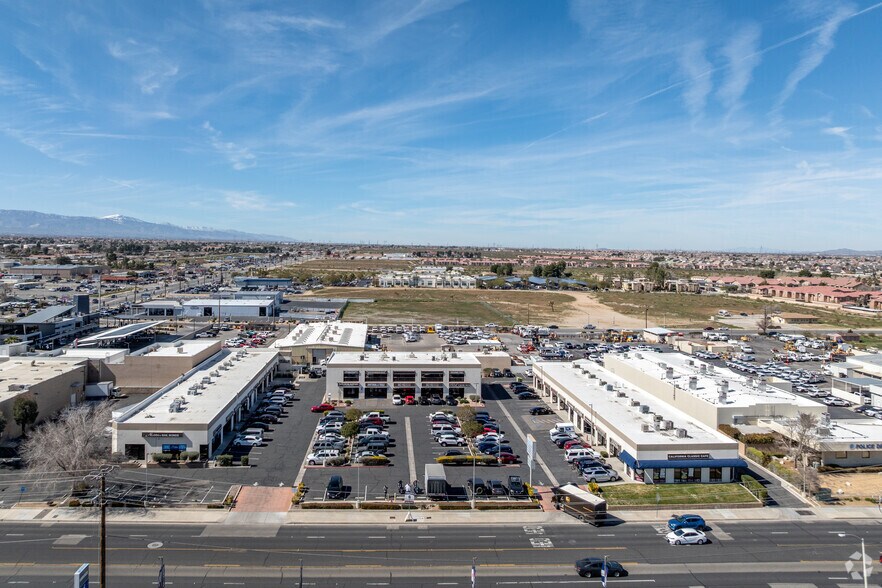 Primary Photo Of 14176 Amargosa Rd, Victorville Light Manufacturing For Lease