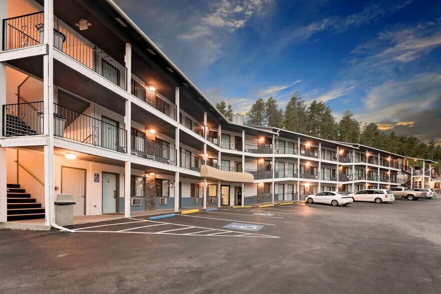 More Photos Of 702 Highway 16a, Keystone Hotel For Sale