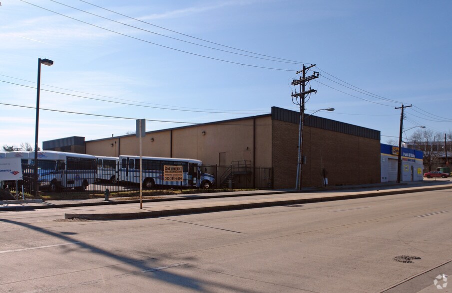 More Photos Of 2300 T St NE, Washington Warehouse For Sale