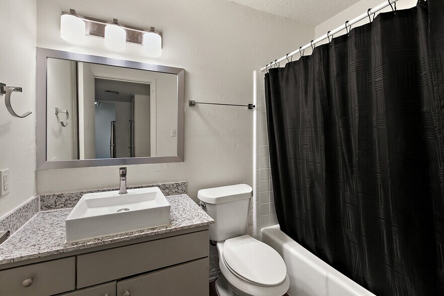 More Photos Of , Austin Multifamily For Sale