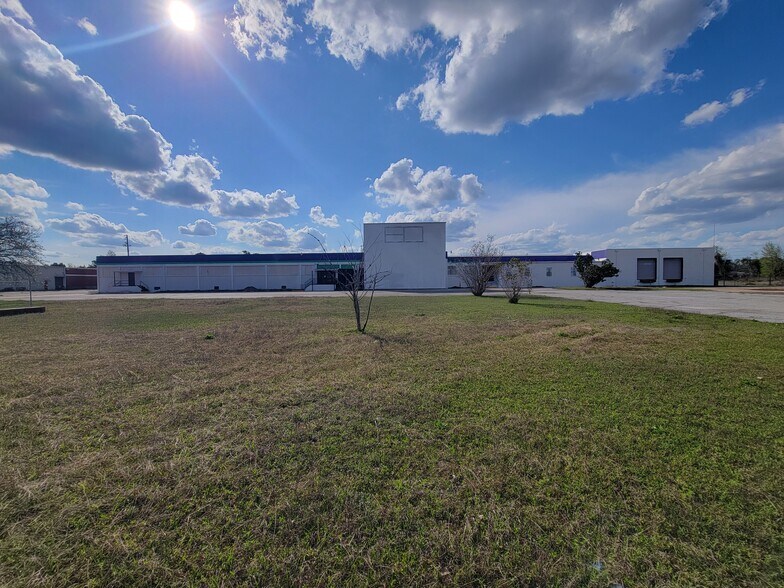 Primary Photo Of 600 Haines Ave, Waycross Industrial For Sale
