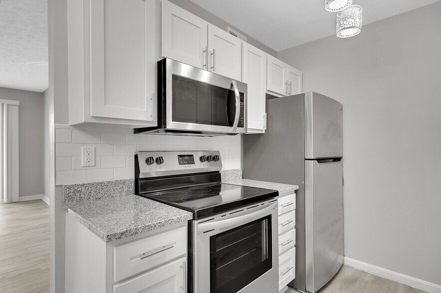 More Photos Of 3130 Saint Anthony Gardens Dr, Louisville Apartments For Sale