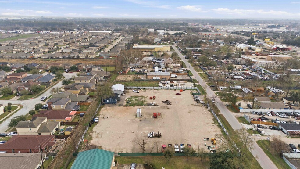 More Photos Of 2902 Washington Dr, Houston Land For Sale