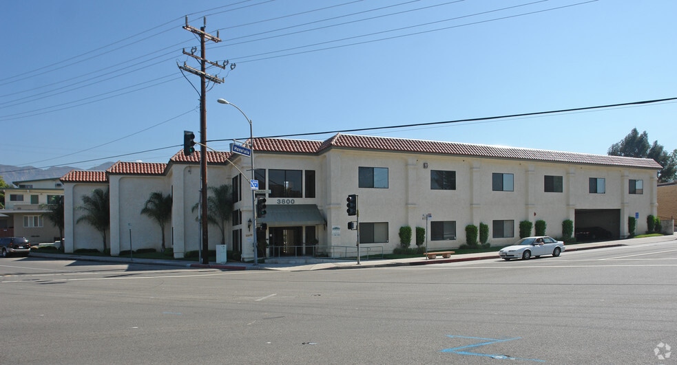 More Photos Of 3800 La Crescenta Ave, La Crescenta Office For Lease