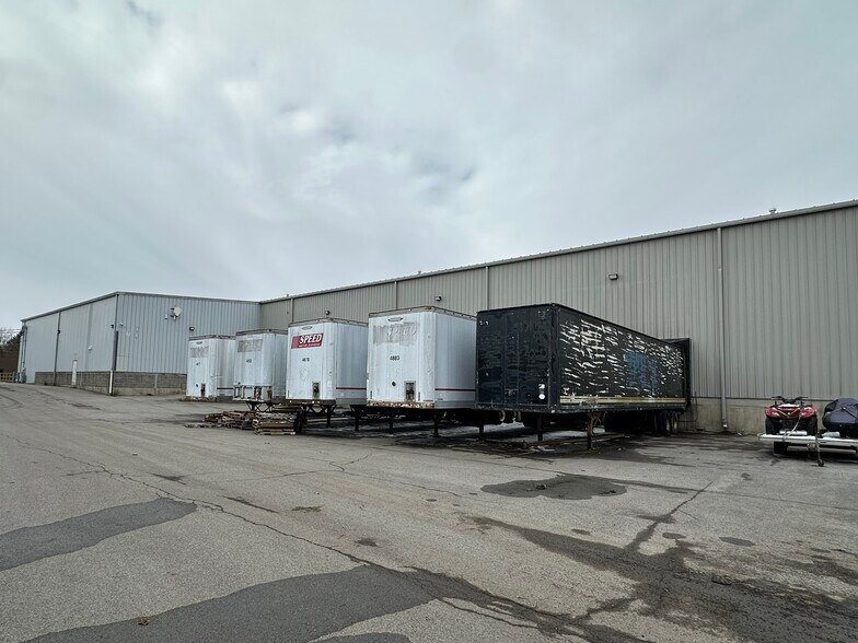 More Photos Of 2335 Union Rd, Cheektowaga Distribution For Sale
