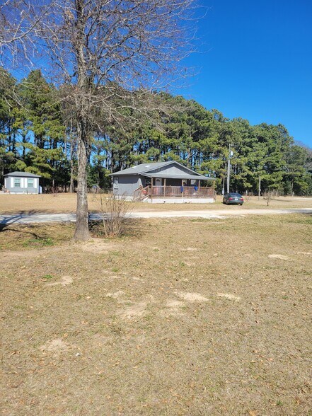 More Photos Of 12946 US Highway 287, Grapeland Trailer Camper Park For Sale