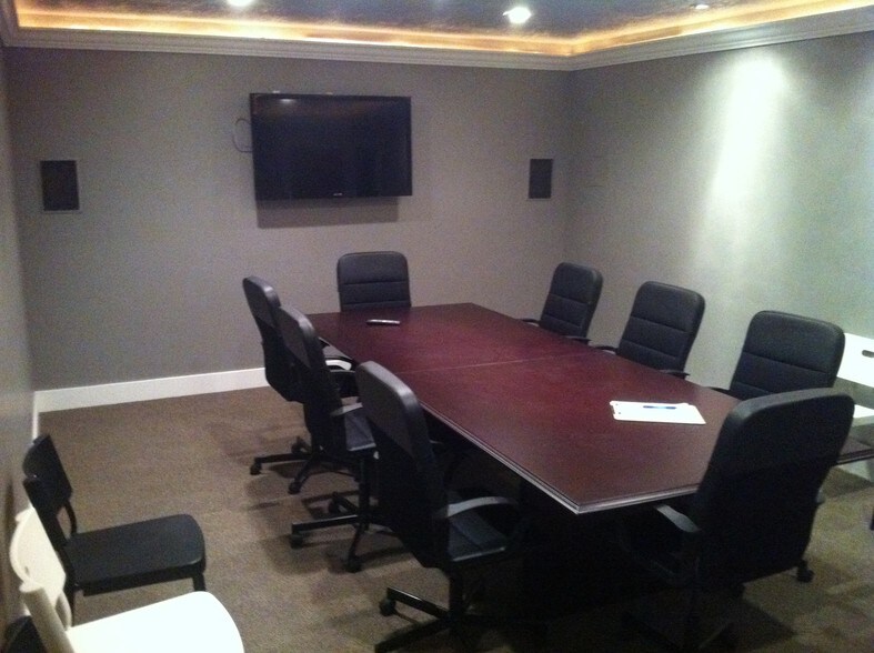 More Photos Of 519-533 W Center St, Pleasant Grove Office For Lease