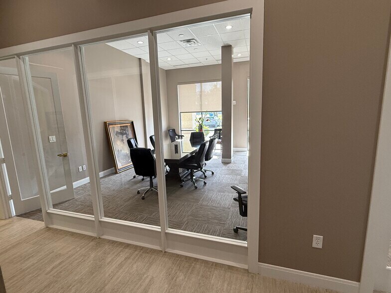 More Photos Of 3195 Dowlen Rd, Beaumont Storefront For Lease