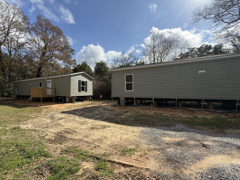 More Photos Of 1402 N 69th Ave, Pensacola Manufactured Housing Mobile Home Park For Sale