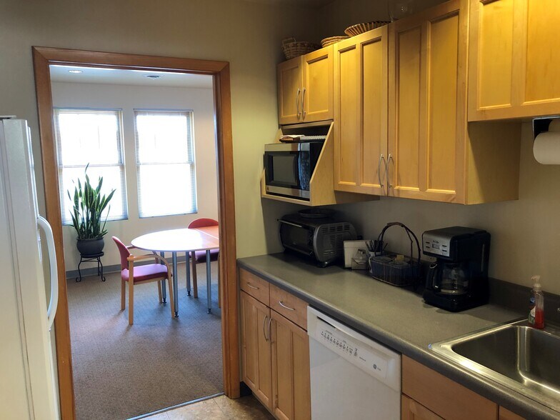 More Photos Of 206 Monroe St, Monroeville Office For Lease