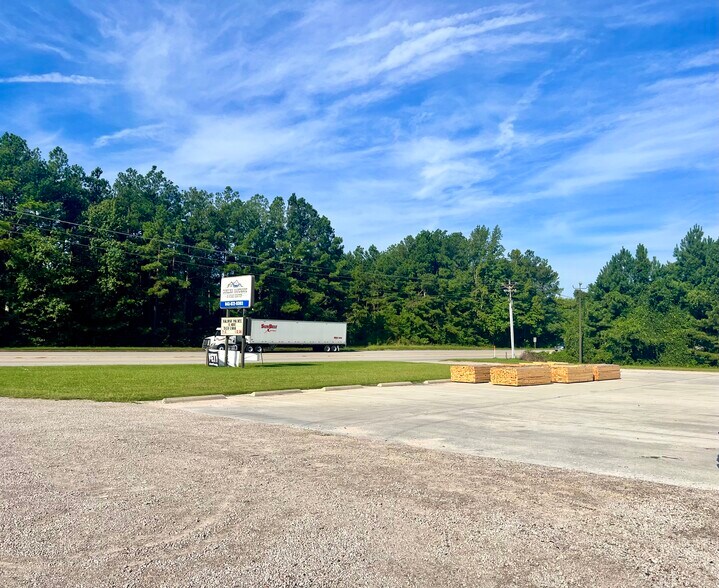 More Photos Of 1314 N Van L Mungo Blvd, Pageland Storefront Retail Office For Sale