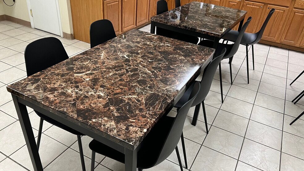 More Photos Of 1013 Highway 231 S, Troy Hotel For Sale