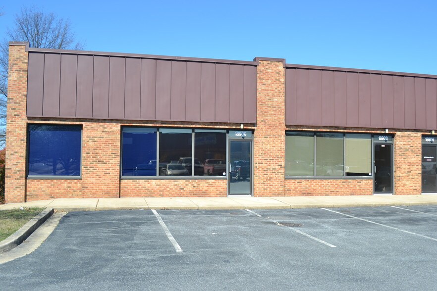 More Photos Of 18900-18930 Premiere Ct, Gaithersburg Light Distribution For Lease