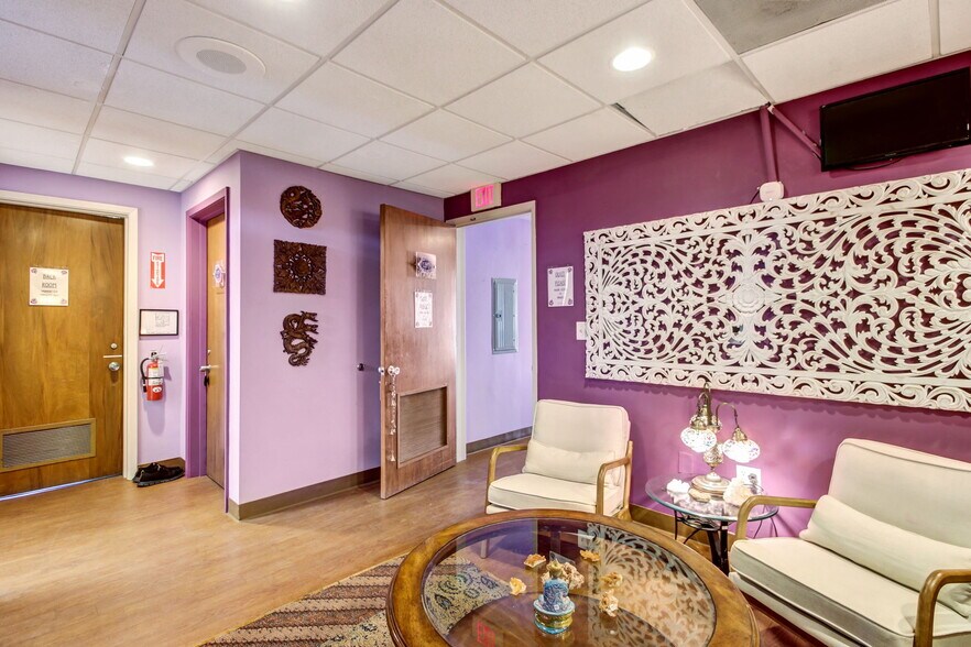 More Photos Of 1503 Oak St, Jacksonville Medical For Sale